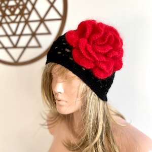 Carmen Red Big Rose Crochet Hat, Black and Red color Hat, Granny Square Hat, Gift for her, Boho Beanie