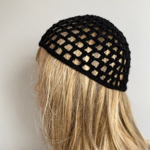 Crochet Black Mesh Hat, All Color Skull Cap, Netted Mesh Beanie, Handmade hat, Mesh Beanie zdjęcie 6