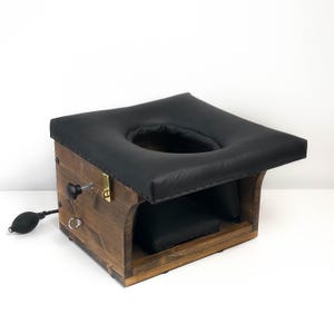 Queening Chair Smotherbox