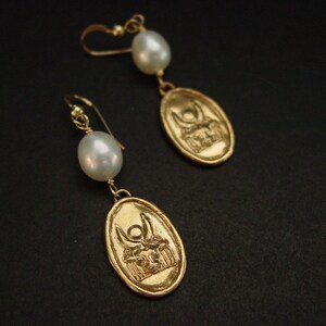 Hathor Ancient Egypt Goddess of Joy and Love - Birthing Goddess - Egyptian Jewelry - Pearl Earrings - Hathor Goddess - Bijoux Egyptien