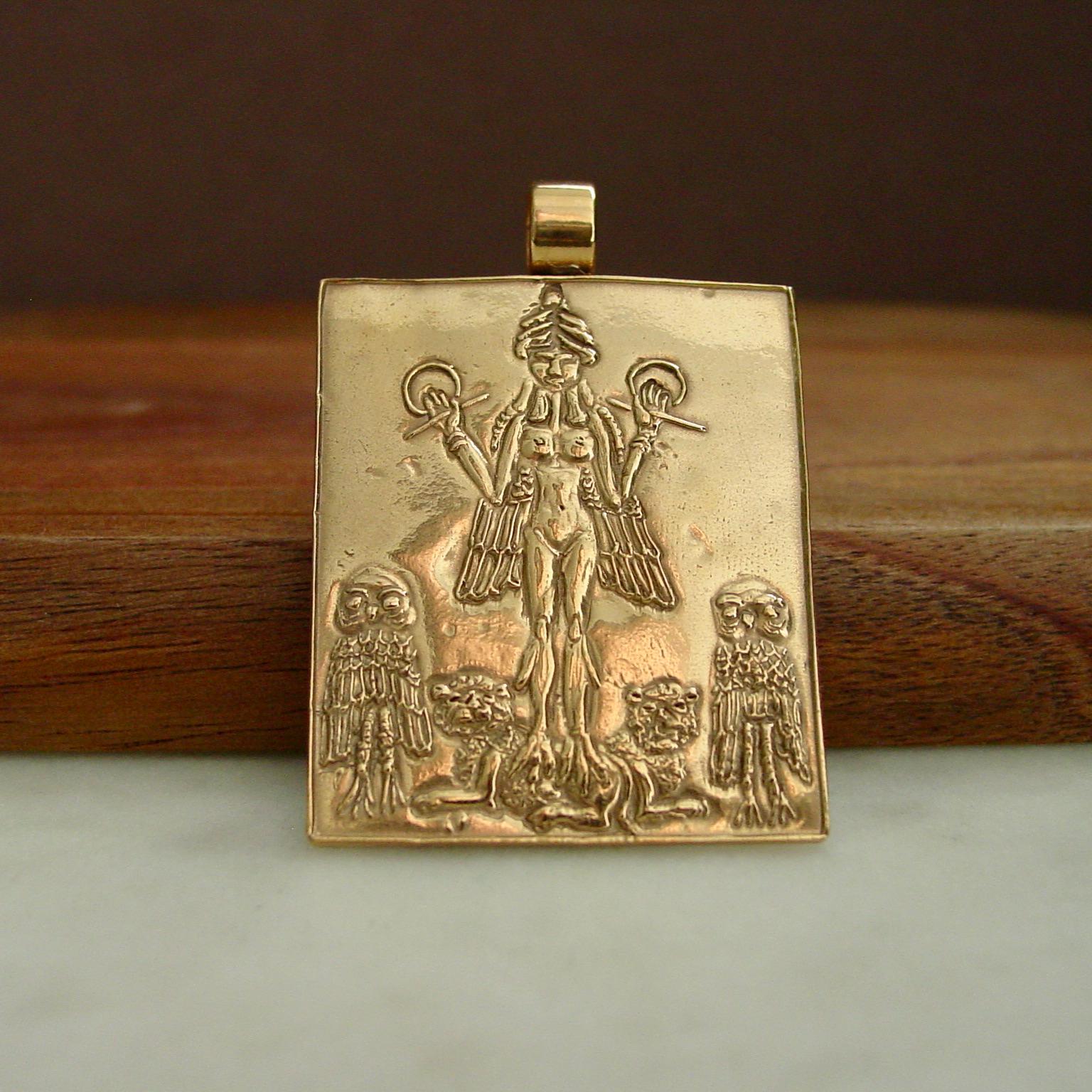 Collier Pendentif Lilith - Déesse Assyrienne - Étain (Pewter) - Longueur Réglable - Neuf Avec étiquette