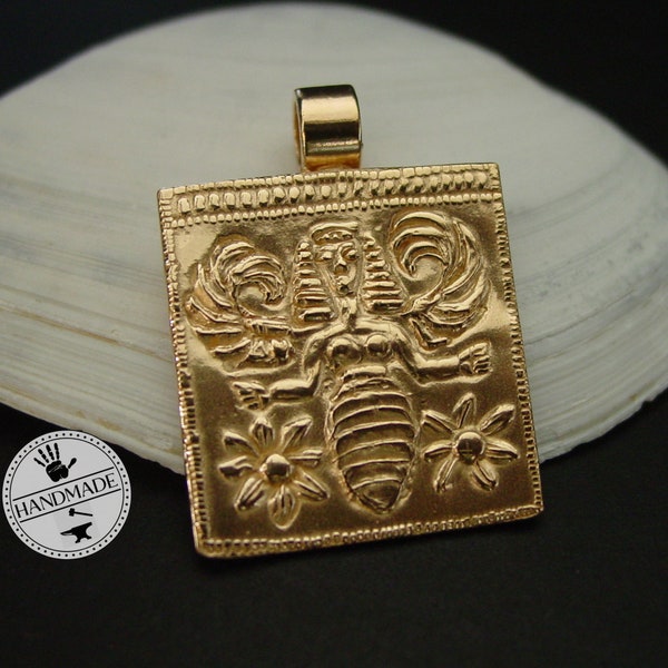 Minoan Bee Goddess Pendant - Ancient Goddess - Sacred Bee - Abeille - Biene - Bee Necklace - Ancient Greece - Crete - Minoan Jewelry