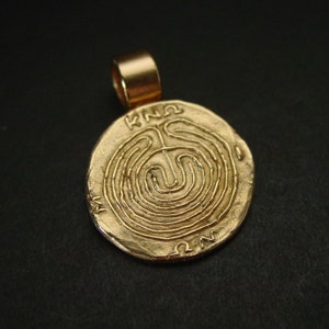 Labyrinth Necklace Circular Knossos - Symbol of Change - Maze Pendant - Minotaur Maze Necklace - Maze Necklace