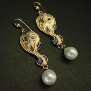 Daisy Art Nouveau Earrings with Pearl and Sapphire - Floral Earrings - Bijoux fleur