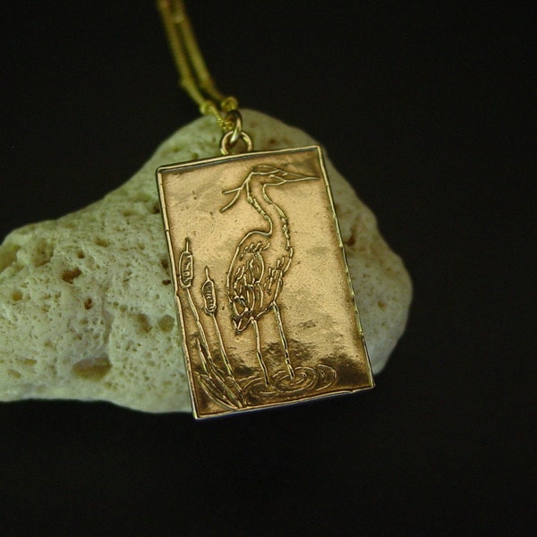 Heron Necklace Golden Finish - Heron Jewelry with Reed - Heron Pendant - Collier Oiseau Grue Avec Roseau - Vogel