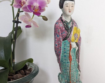 Chinese Famille Rose Porcelain Figure Antique