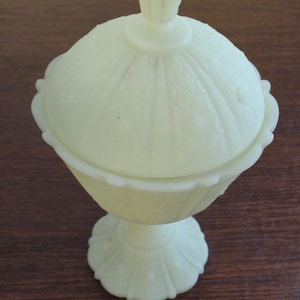 Vintage Fenton Custard Green Custard Daisy Paneled Uranium Glow Glass Candy Dish and Lid