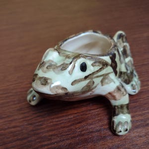 Vintage Frog Planter