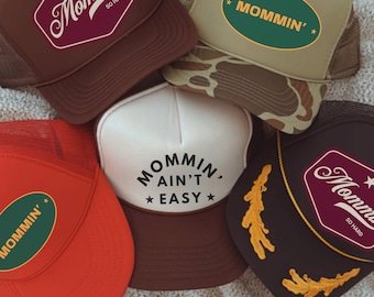 Mother&#39;s Day Trucker Hat Custom Mommin&#39; Trucker Personalized Mom Life Snapback with Fun Sayings & Colors Cool Gift for Moms Mommin&#39; So Hard