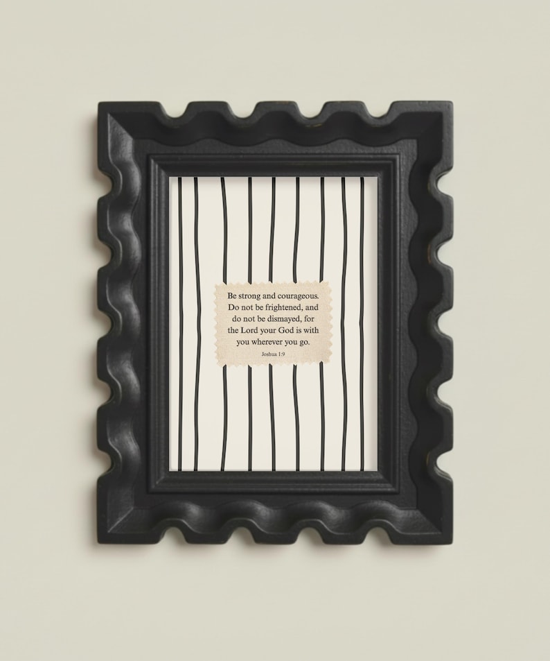 Be Strong and Courageous Striped Wall Art Joshua 1:9 Scripture Christian Faith Decor Unframed Physical Print bild 6