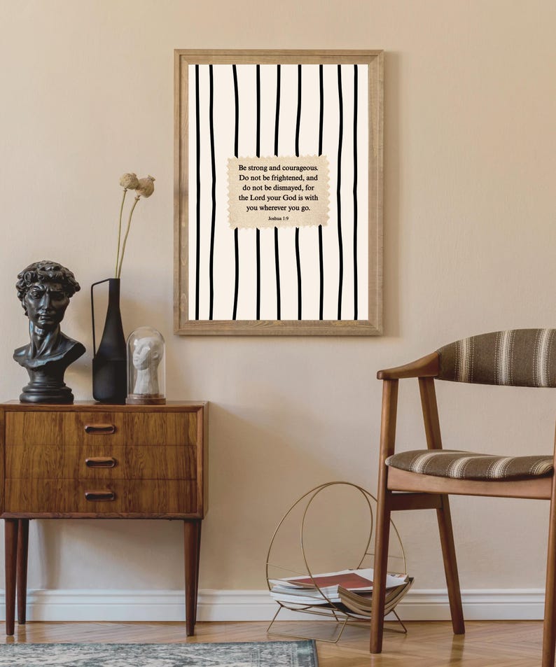 Be Strong and Courageous Striped Wall Art Joshua 1:9 Scripture Christian Faith Decor Unframed Physical Print bild 7