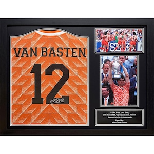 Officieel Nederland retro gesigneerd shirt Van Basten - Ultimate Man Cave - cadeau voor hem - voetbalcadeau - Nederland - voetballegende