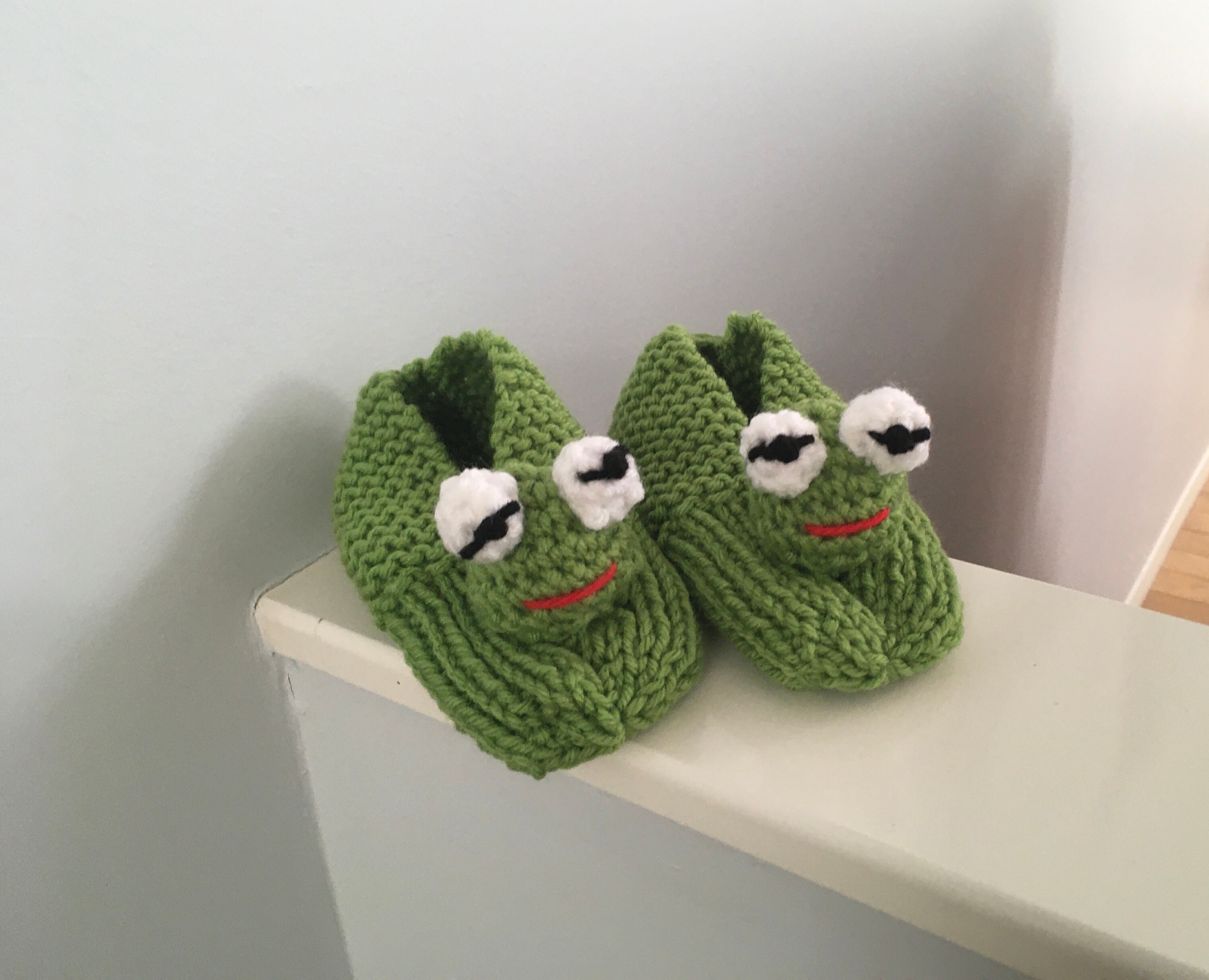 Baby Boys Slippers HAPPY MONSTER FACE Green Navy Blue SHERPA LINED Size 4