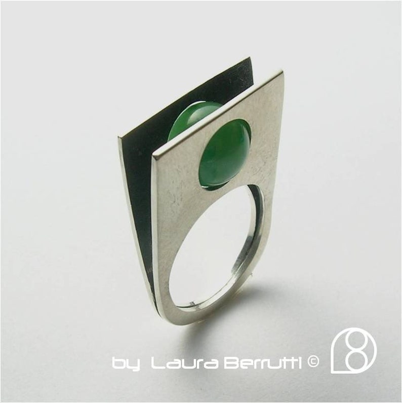 Sterling ring met ronde Jade steen afbeelding 1