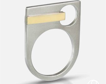 Anel em prata esterlina e ouro 14k "No seu centro"