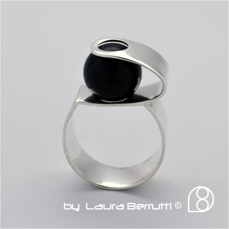 Sterling Silver Ring with Onyx Sphere image 3