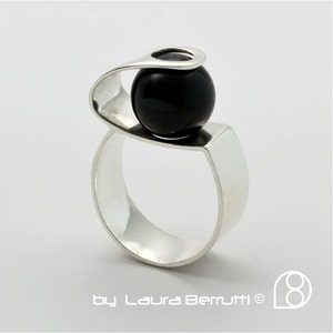 Sterling Silver Ring with Onyx Sphere