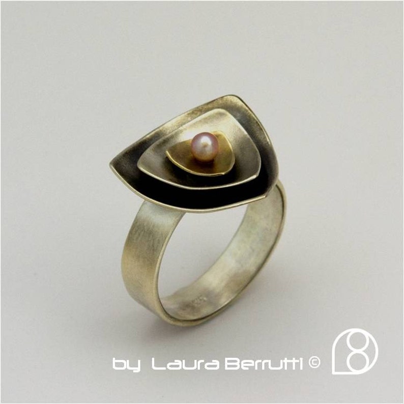 Sterling Silver and 14K Gold Ring with Pink Fresh Water Pearl nested in Curved Triangles image 1