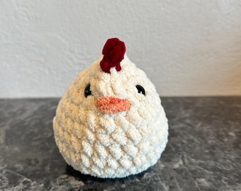 Small Crochet Mabel Chicken