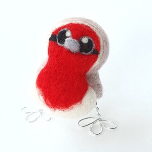 Needle Felted Robin Bird, Red Breasted European Robin image 4