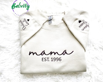 Sweat-shirt maman brodé personnalisé : date EST, prénom sur la manche, col rond grand-mère, grand-mère, pull