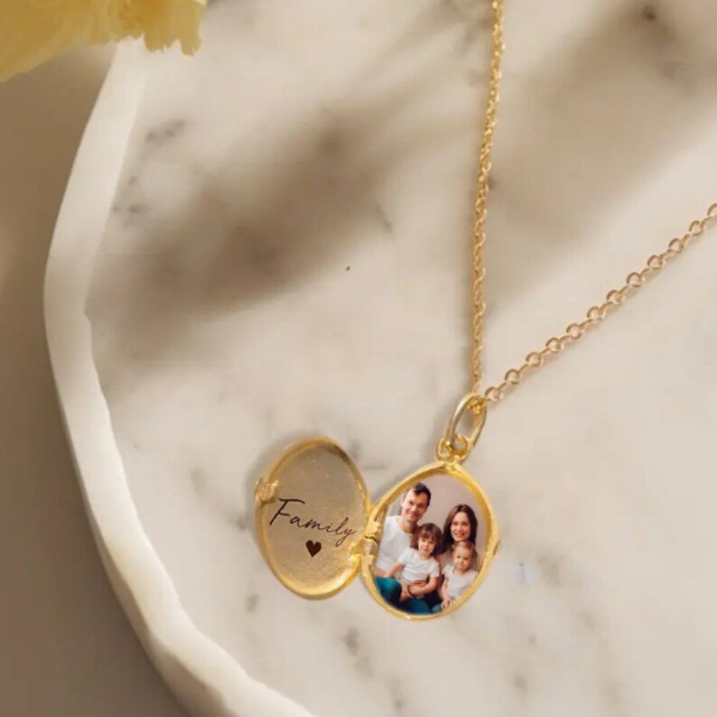 Personalized Photo Locket With Birth Flowers, Custom Birth Flower ...