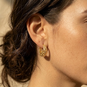Pendientes de aro de filigrana de oro de 14k para mujer, estilo vintage ornamentado, aros de oro, pendientes victorianos calados, joyería bohemia llamativa, regalo