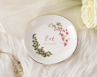 Personalized Birth Flower Ring Dish, Wedding Trinket Tray, Ring Holder, Personalized Gift, Wedding Gift, Anniversary Gift, Gift for Her,Gift