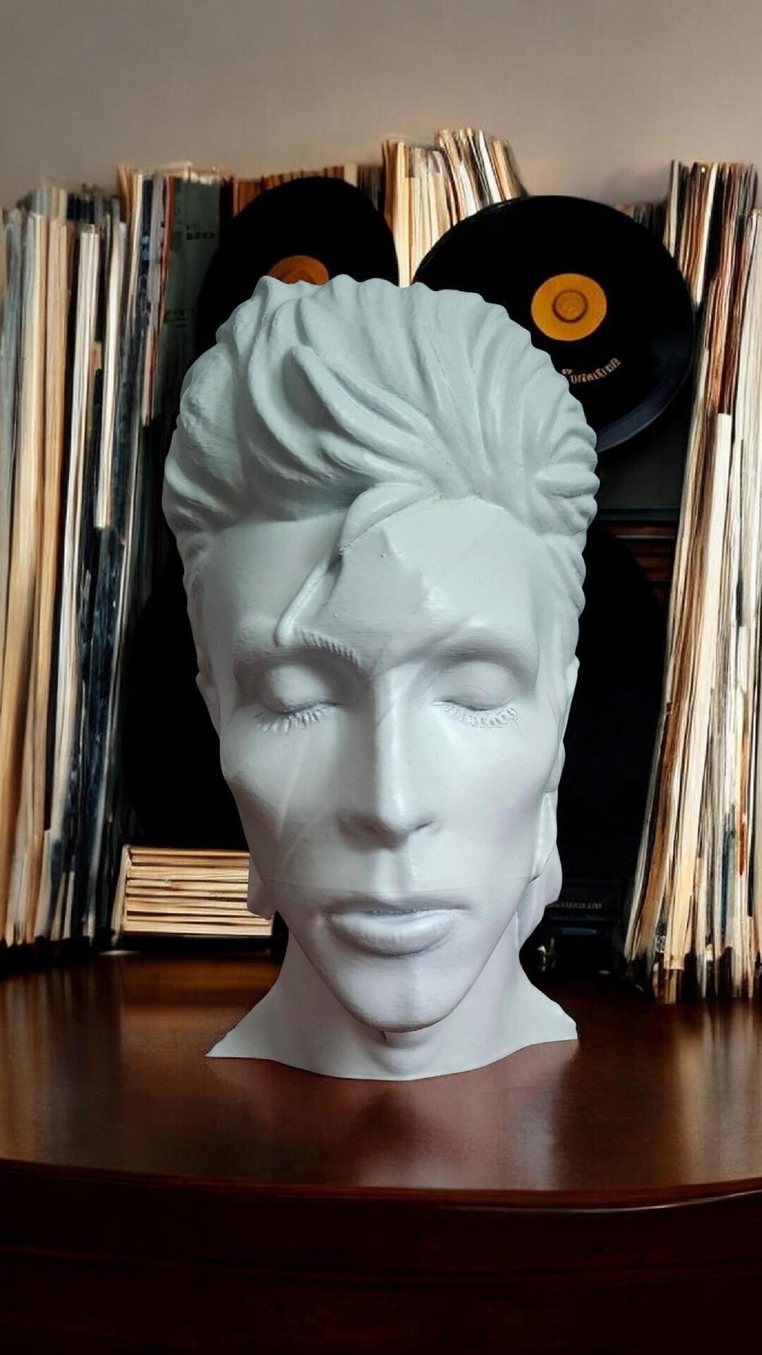 David Bowie Headphone Stand – Detailed Bust Sculpture – Matte or