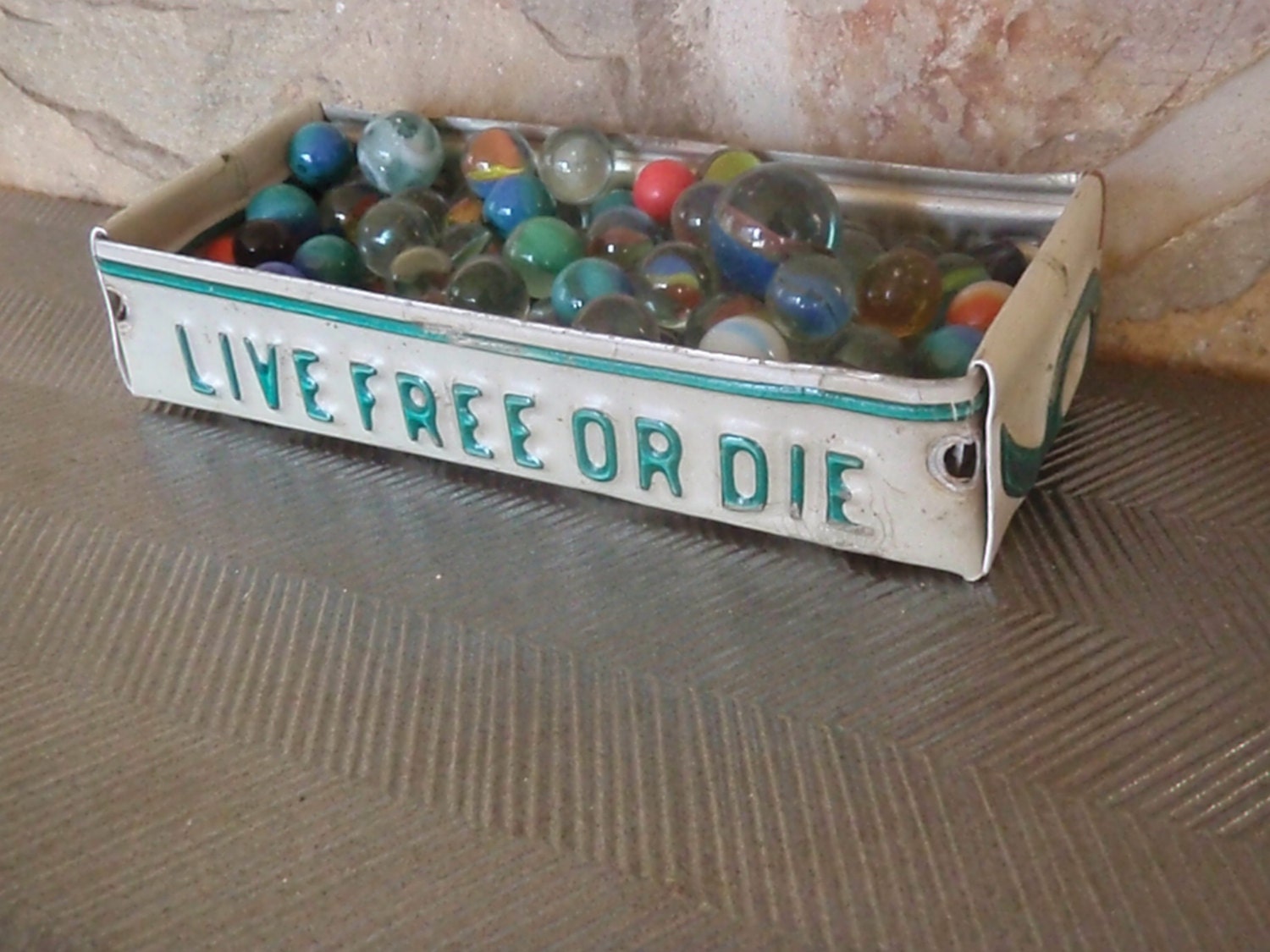 New Hampshire "Live Free Or Die" License Plate Box - Rustic…