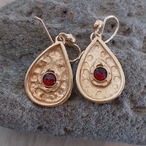 18K Gold Garnet Drop Earrings: Antique-Inspired Handmade Jewelry