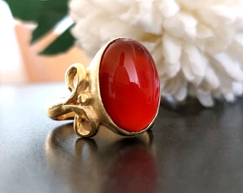 Carnelian Gold Ring, Orange Stone Ring, Handmade Ring, Oval Stone Ring, Statement Ring, 18K Gold Vermeil, Ring Trends, Antique Inspired