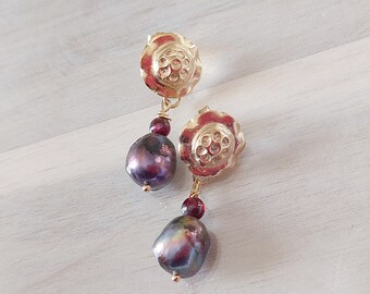 Gold Pearl Earrings, 18K Goldfilled, Handmade Pearls Black, Gold Stones Dangle, Antique Jewelry, Elegant Pearl Earrings, Romantic Earrings