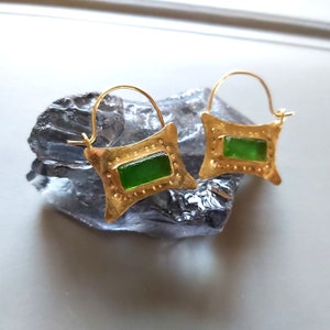 Green Glass Earrings, Gold Sea Glass Hoops, Rustic Handmade, Sea Glass Jewelry, Artisan Earrings, Gift for Her 画像 10