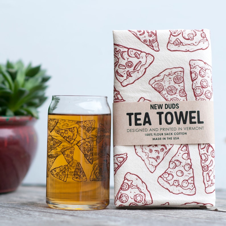 Pizza Pint Glass and Tea Towel Set.