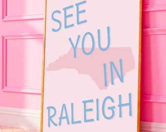 Decoración de pared estilo preppy de NC State para dormitorio universitario, arte de pared para apartamento universitario, láminas de NC State Wolfpack, decoración de Raleigh