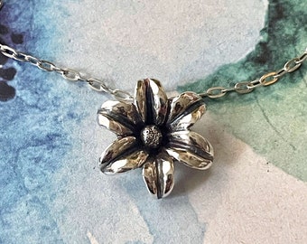 Antique Sterling Silver Small Flower Necklace Keepsake gift for Woman