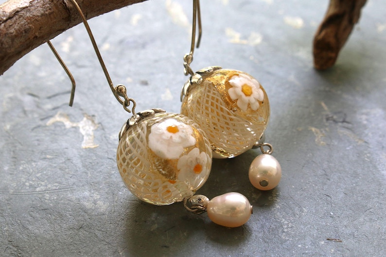 White Flower Murano Glass and Pearl Earrings Elegant White and Gold Wedding Jewelry 