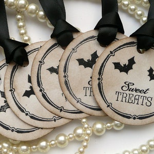 Halloween Tags, Round Treat Bag Tags, Halloween Wedding Tags, Vintage Style Tags, Bat Gift Tags, Gothic Tags image 2