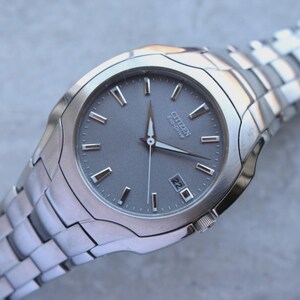 Citizen Eco Drive Men's Watch Solar Stainless Steek Grey Dial Bracelet Date