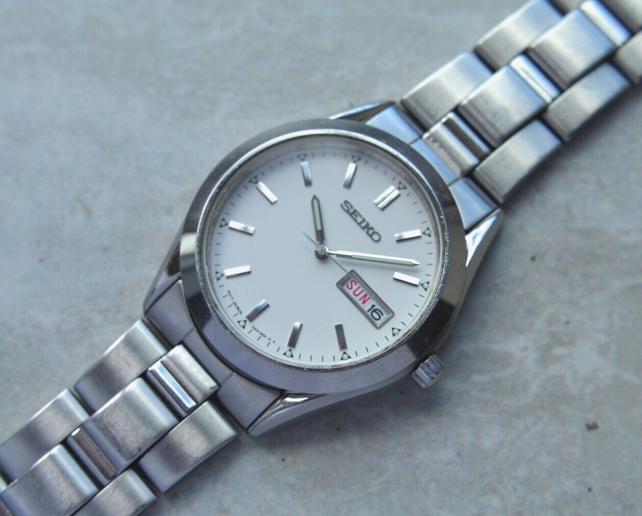 May 1991 Seiko 7N43 9070 Quartz White Dial Mens Bracelet Watch Etsy Canada