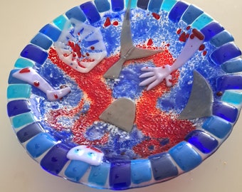 Blood In the Water Glass Sharky Bowl