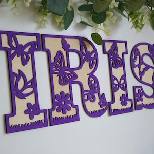 Nombre para dormitorio infantil - Decoración de letras de madera 3D / relieve - Mariposa - Jungla - Astronauta - Unicornio - Dormitorio infantil - Nombre del niño