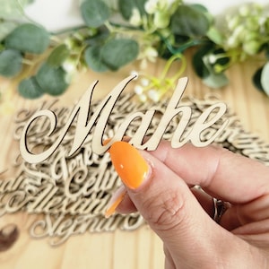 Wooden place marker - Family - Wedding place marker - Baptism place marker - Personalized first name - Wedding location - Wedding etiquette