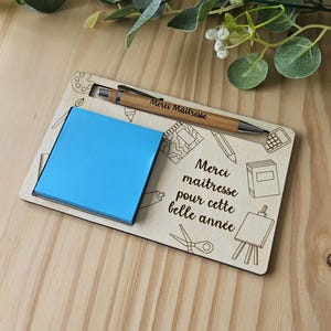 Porta notas adhesivas de madera - Porta notas adhesivas/bolígrafo personalizable - Regalo para profesor/maestro/profesor - Material de oficina - Atsem - Nanny
