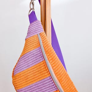Für Tamara: Bunte Cord Bauchtasche Patchwork Streifen Tulip Bag Flieder/Orange/Leopard