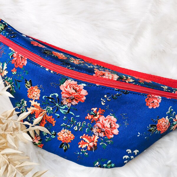 Blaue Hipbag Bauchtasche Cross Body Bag Blumen Lachs