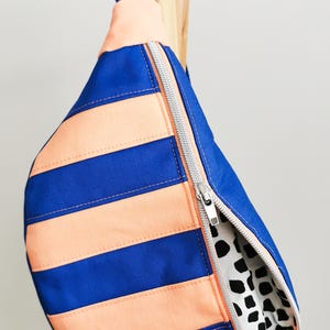 Skandi Hipbag Bauchtasche Crossbody Bag Patchwork Streifen Peach/Blau