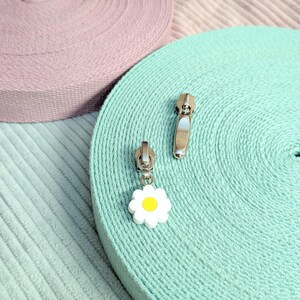 Pastell Cord Hipbag Bauchtasche Daisies - 2 Farben