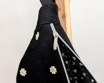 Sac banane en velours côtelé noir à motifs de marguerites